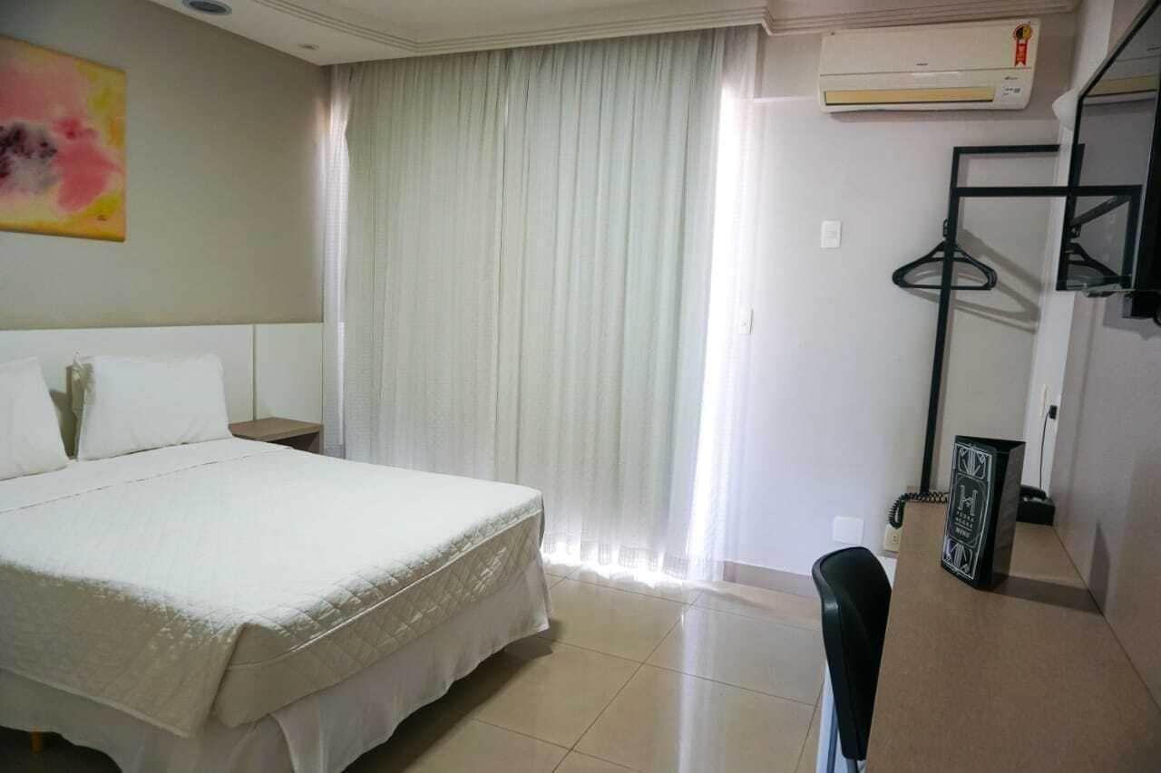 Hotel Pedra Negra Gov. Valadares Говернадор-Валадарес Екстер'єр фото