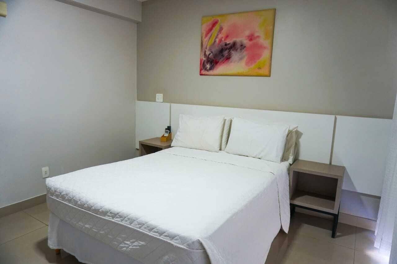 Hotel Pedra Negra Gov. Valadares Говернадор-Валадарес Екстер'єр фото