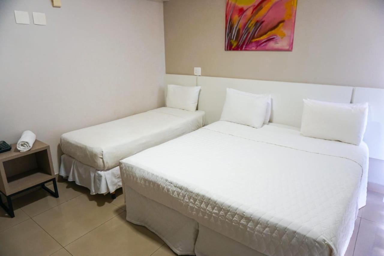 Hotel Pedra Negra Gov. Valadares Говернадор-Валадарес Екстер'єр фото