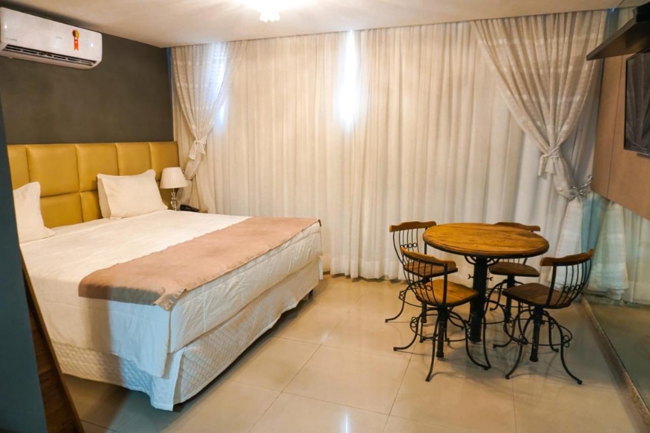 Hotel Pedra Negra Gov. Valadares Говернадор-Валадарес Екстер'єр фото