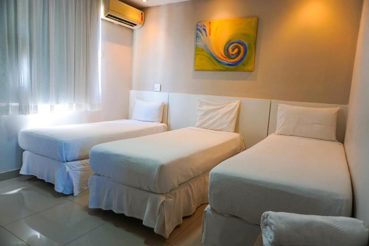 Hotel Pedra Negra Gov. Valadares Говернадор-Валадарес Екстер'єр фото