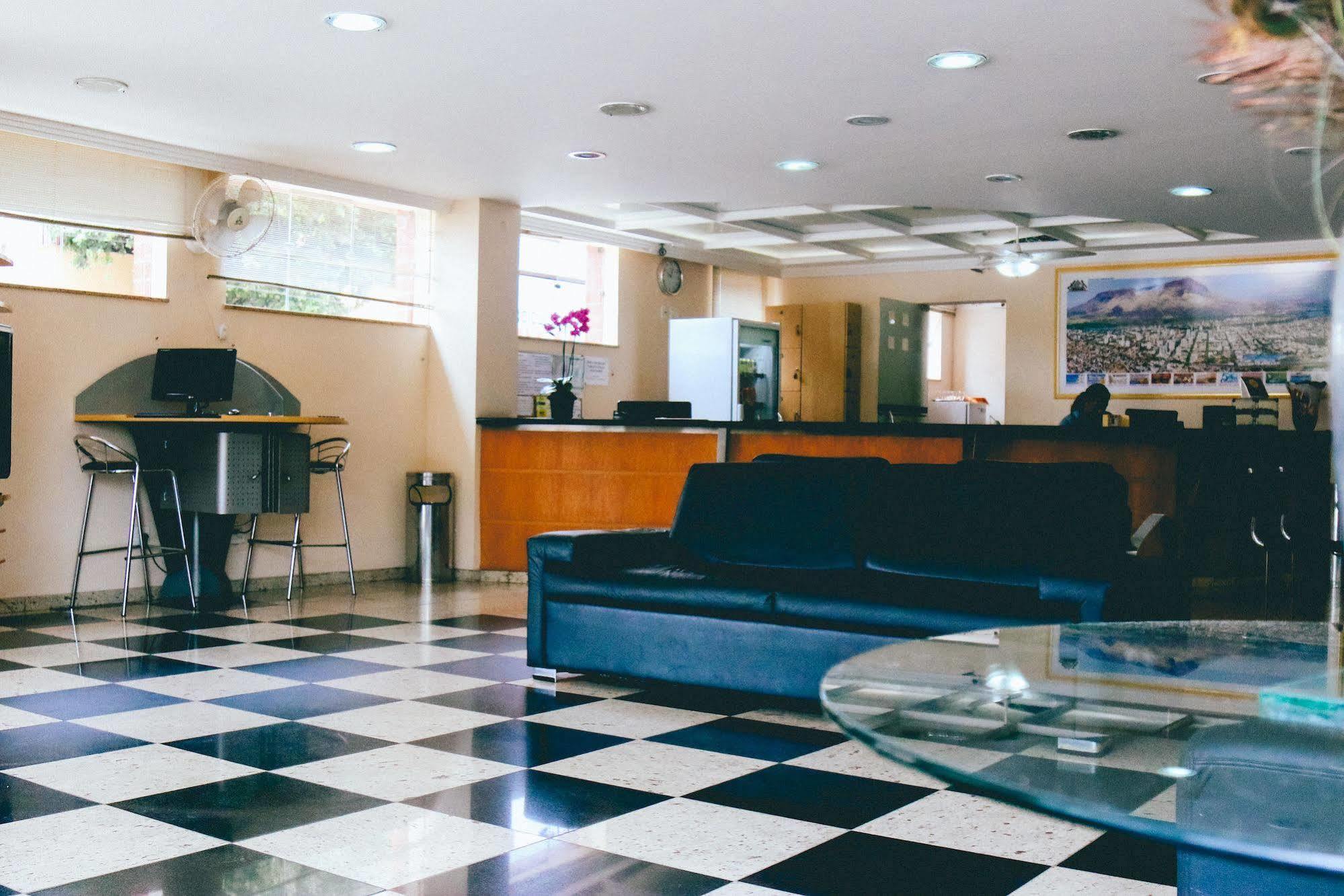 Hotel Pedra Negra Gov. Valadares Говернадор-Валадарес Екстер'єр фото
