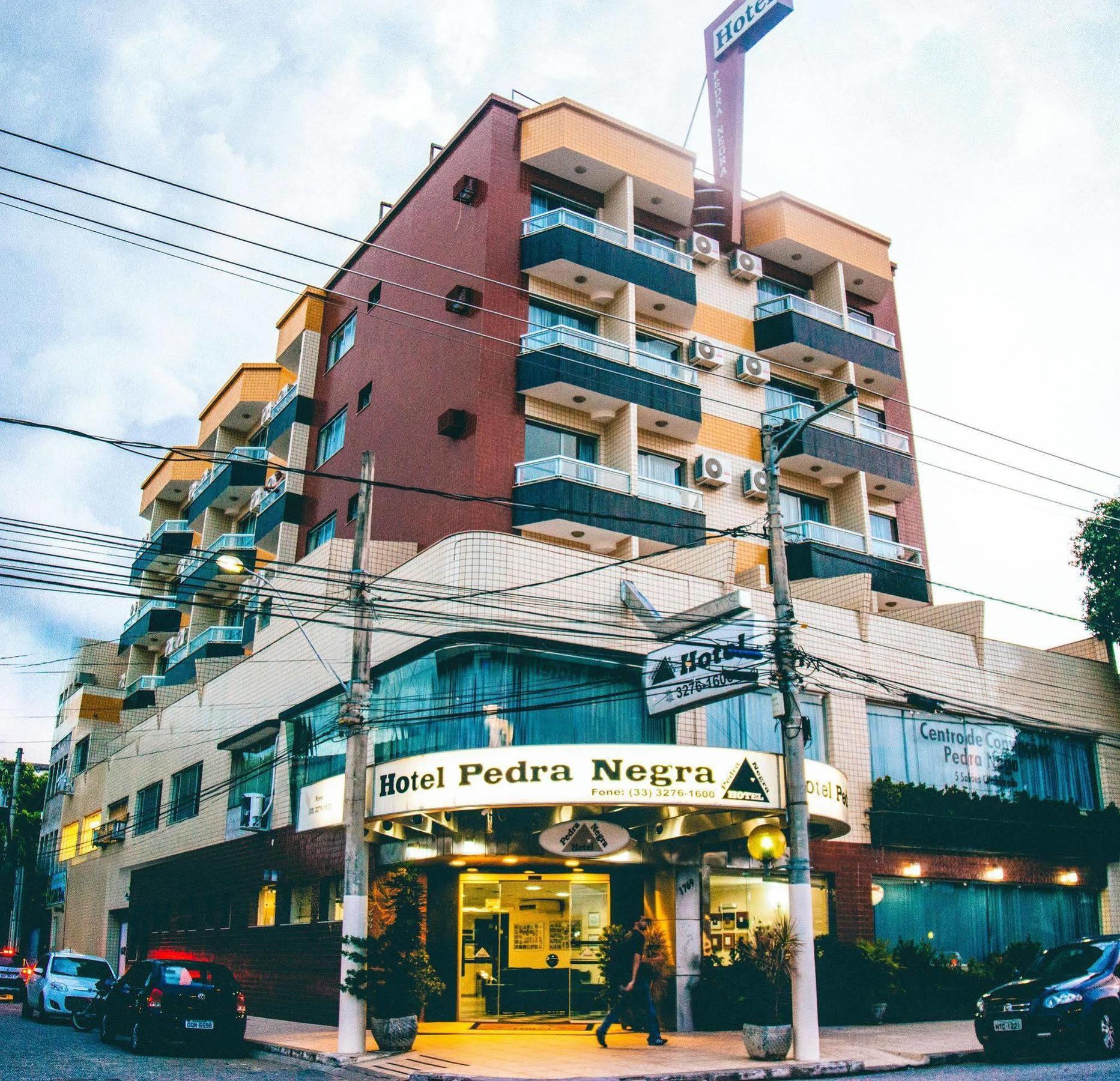 Hotel Pedra Negra Gov. Valadares Говернадор-Валадарес Екстер'єр фото